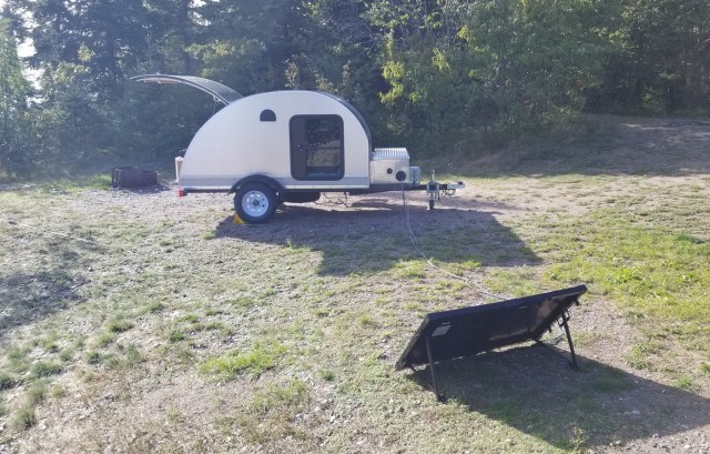 teardrop trailer with external solar panel